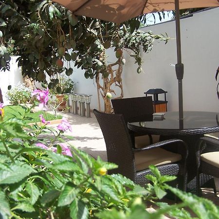 דקר Villa Mermoz מראה חיצוני תמונה