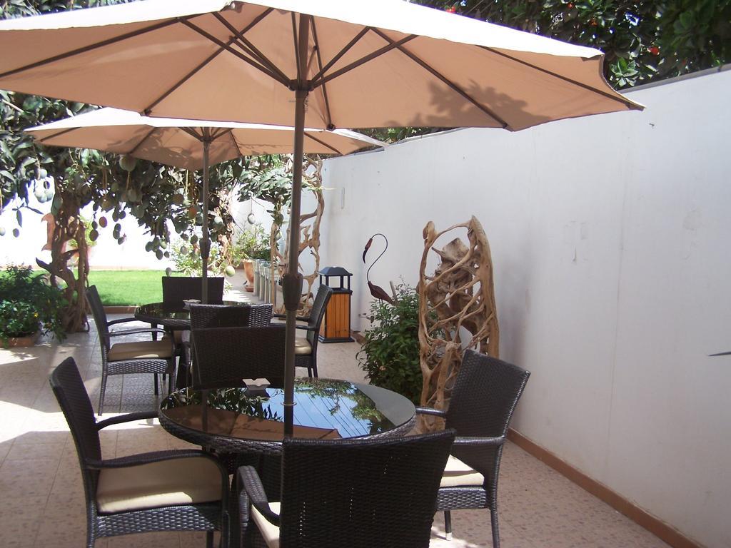 דקר Villa Mermoz מראה חיצוני תמונה