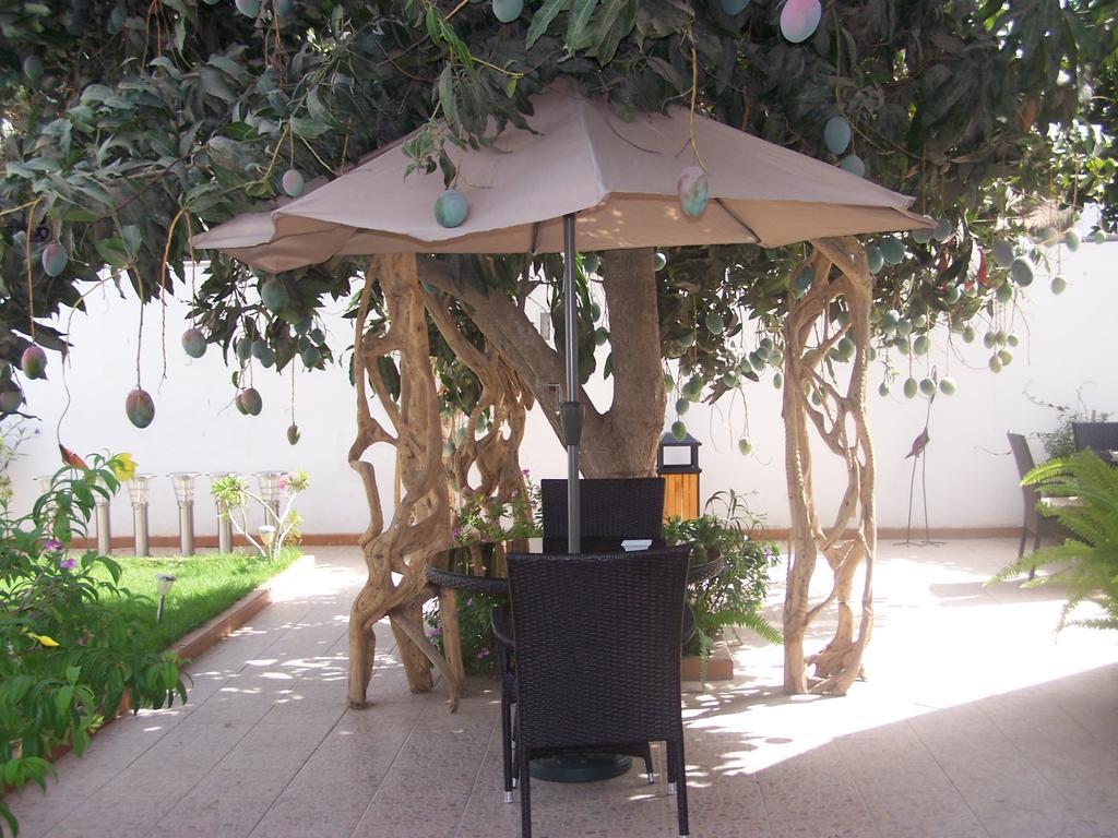 דקר Villa Mermoz מראה חיצוני תמונה